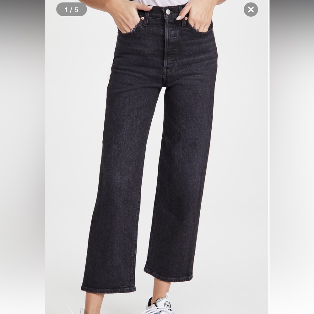 Levi’s Ribcage Straight Ankle Jeans